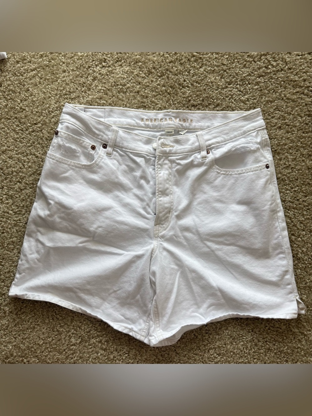 American Eagle Outfitters White High-Rise Jean Shorts - Clean Classic
